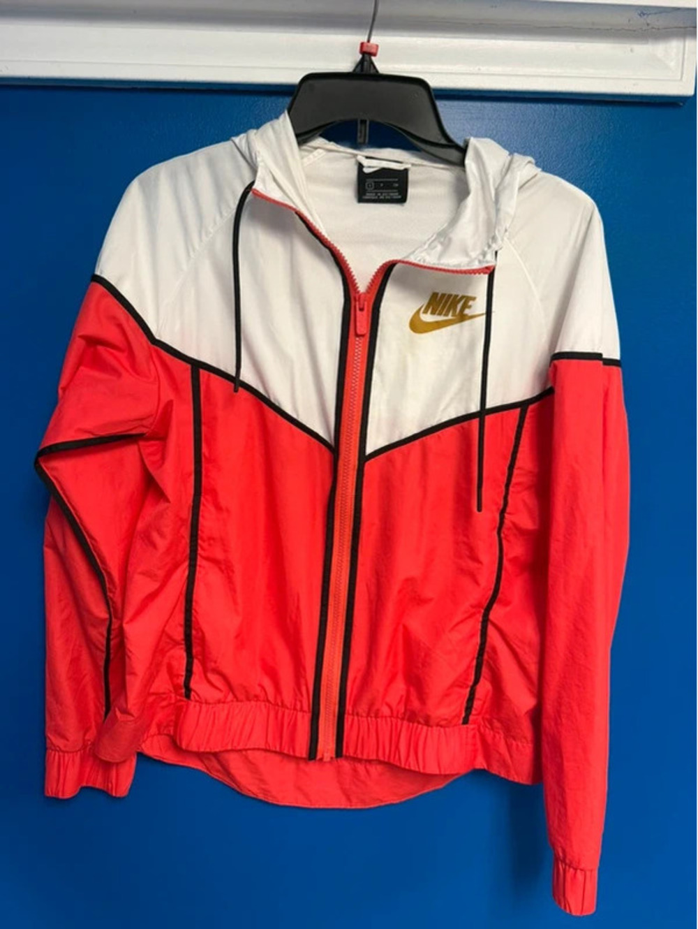 Nike Windrunner Chevron Full Zip Jacket Coral White Size S